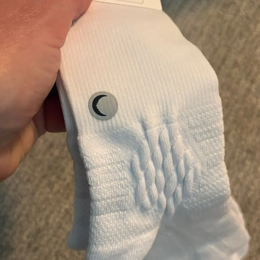 ZYIA Active Kids White Crew Socks - Cushioned Comfort